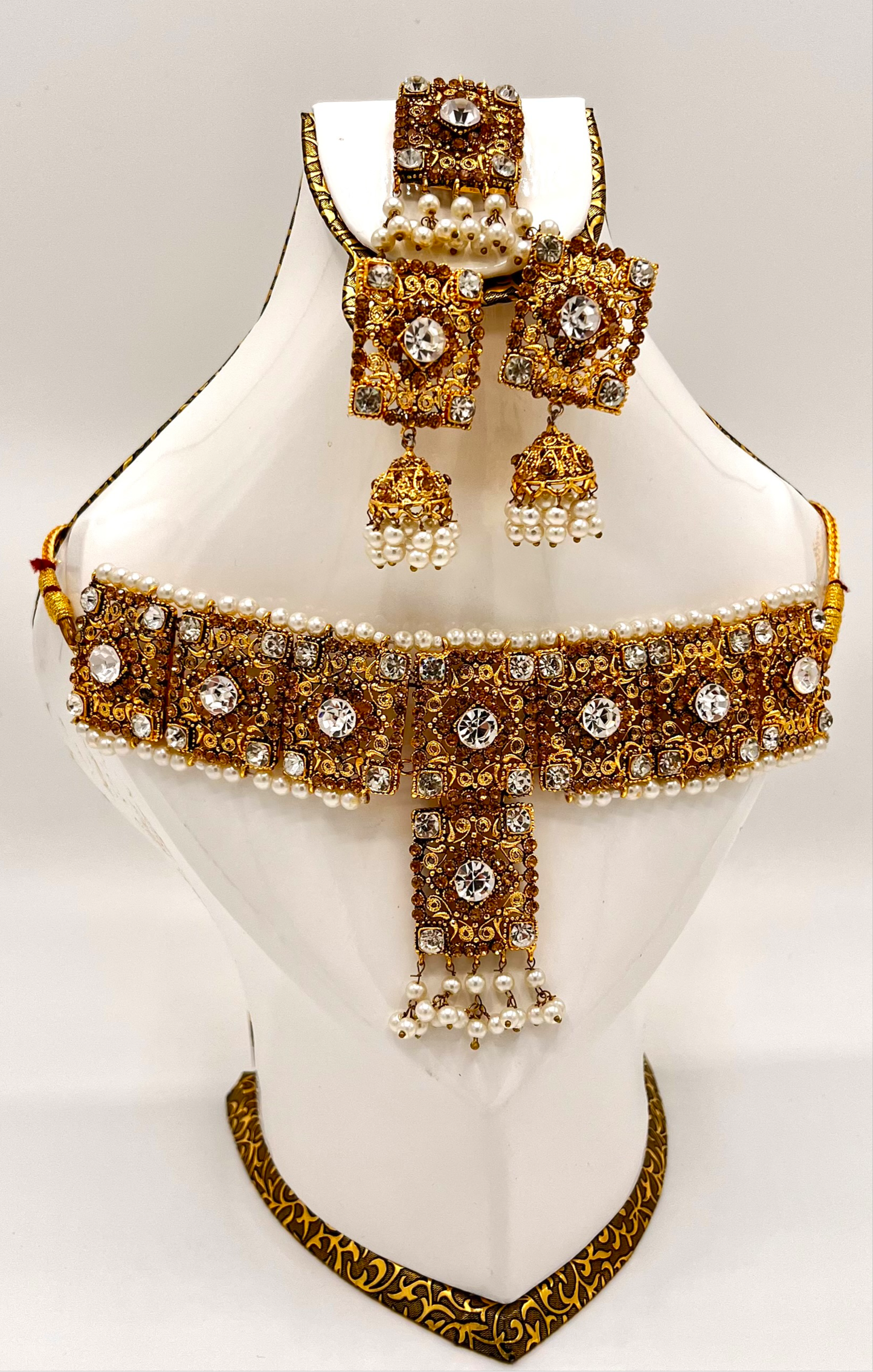 Turkish Design Elegant Bridal Choker Set